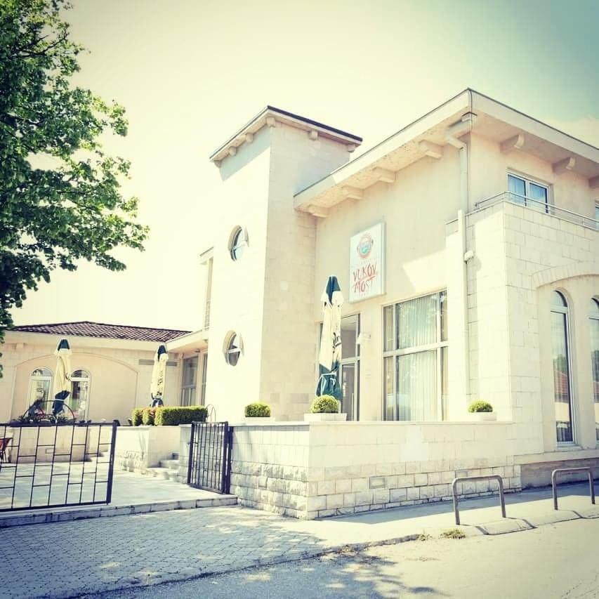Hotel Vukov Most Nikšić Esterno foto